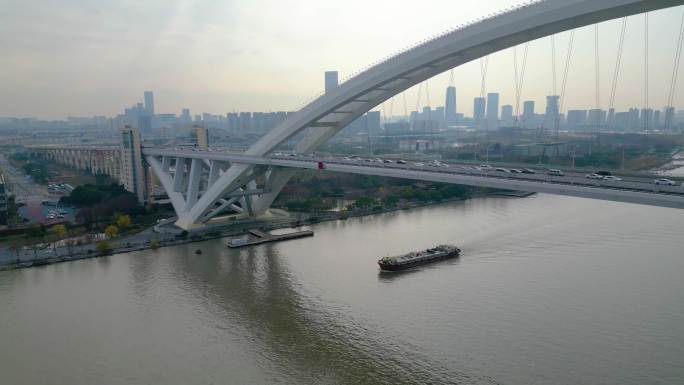 上海市黄浦江卢浦大桥汽车车辆车流船只航拍