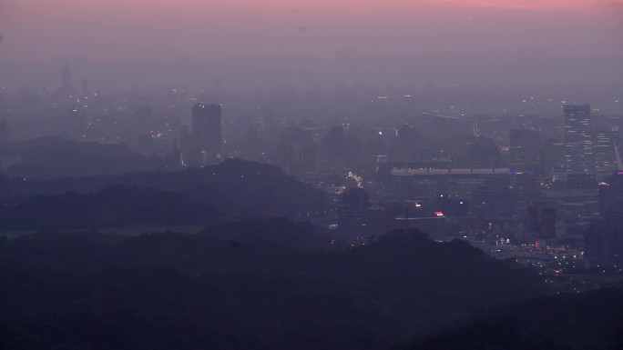 台北山顶日落城市全景101大厦