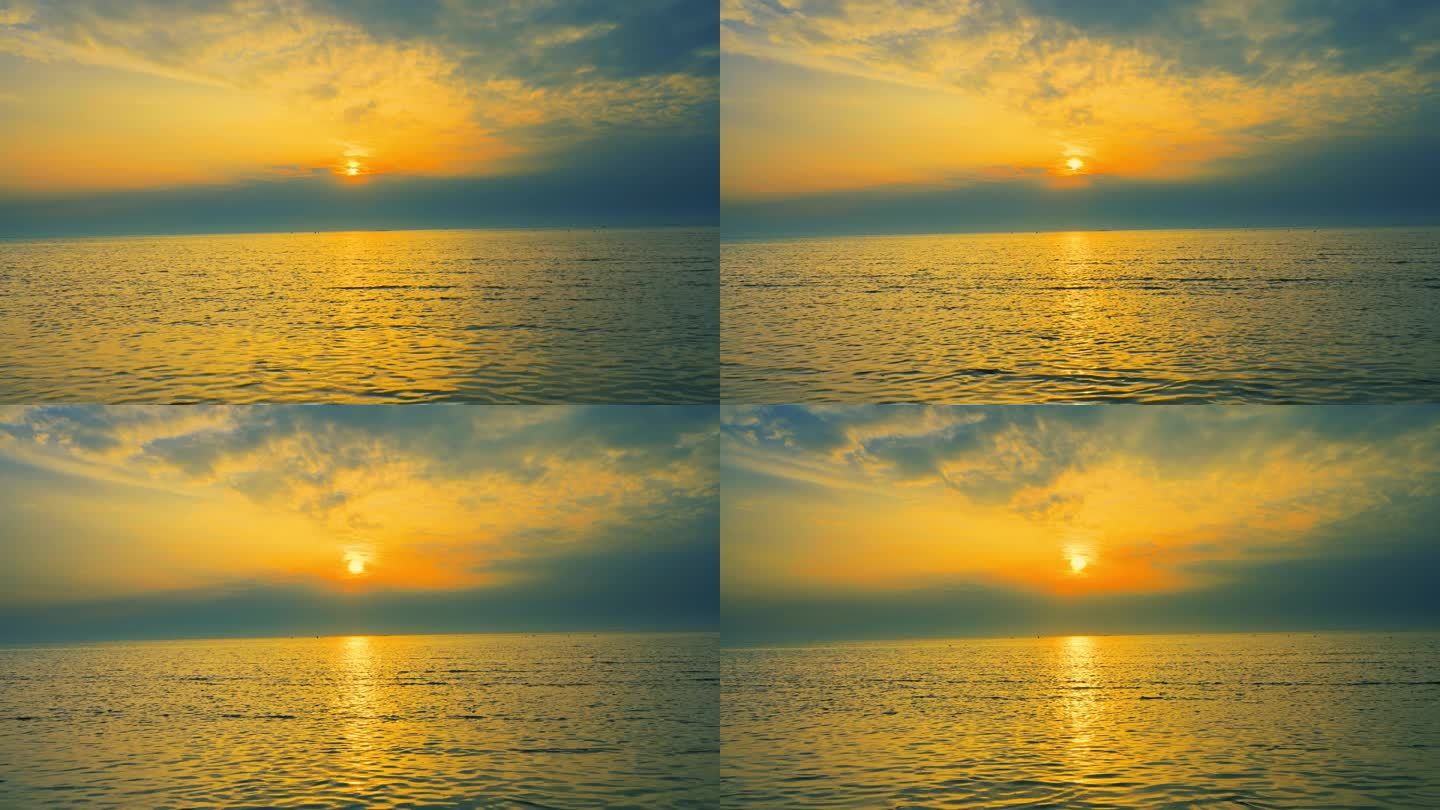 延时海边日出清晨太阳从海边升起来新的一天