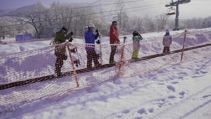 北大湖滑雪场环境缆车游客滑雪集锦