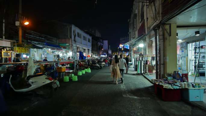 南宁夜生活中山路美食街夜宵摊街景历史视频