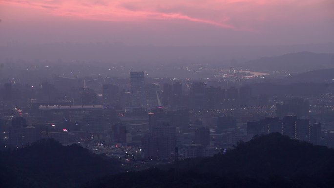 台北山顶日落城市全景101大厦