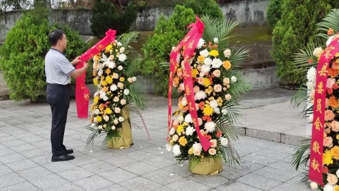 献礼祭祀烈士陵园 退伍军人祭拜祭奠敬礼