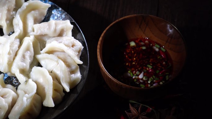 手工花边水饺