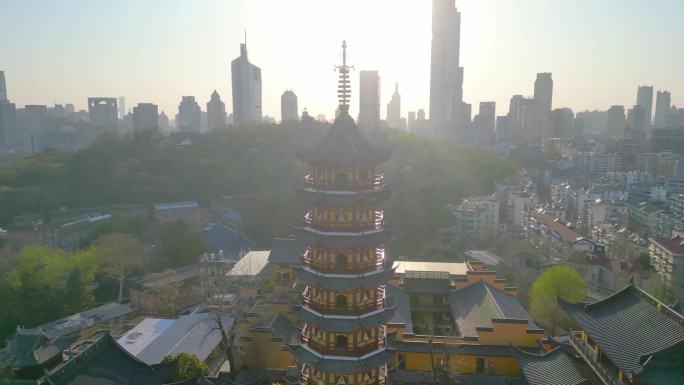 南京玄武区玄武湖景区古鸡鸣寺樱花盛开风景