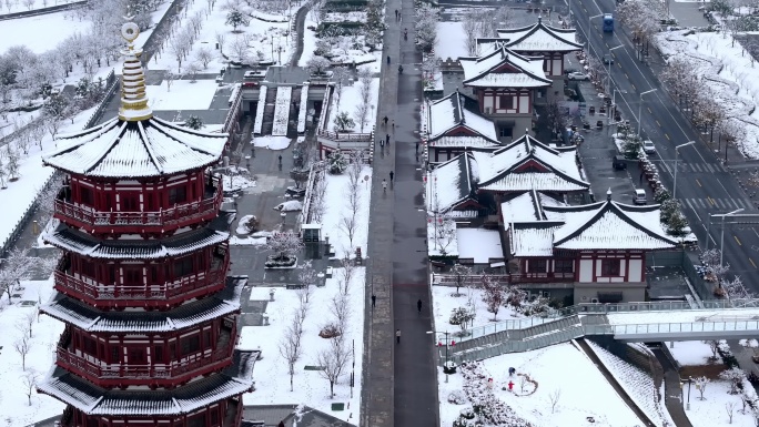 航拍洛阳朱樱塔雪景