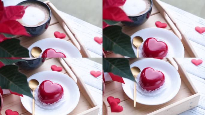 心型彩釉情人节蛋糕和木托盘咖啡