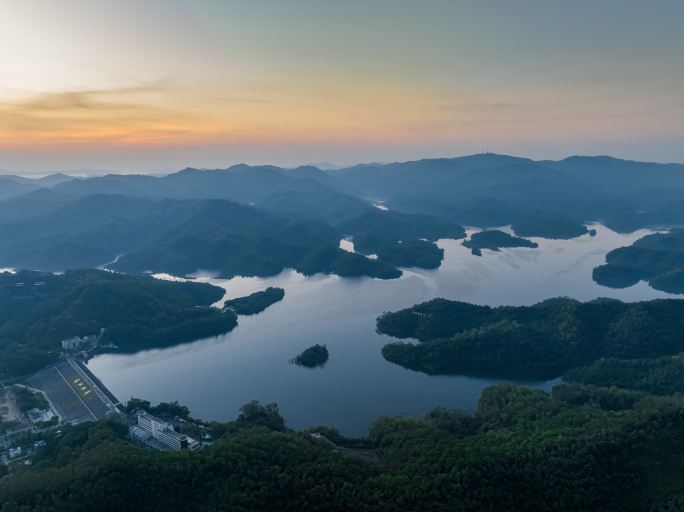 长江水库平流雾航拍延时摄影202211