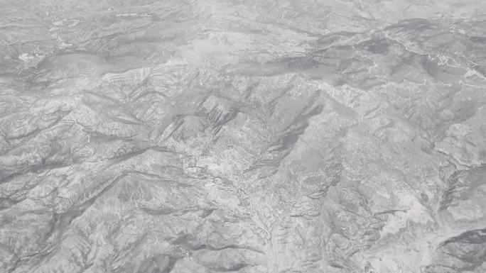 雪山 被大雪覆盖的山脉