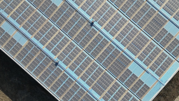 4K光伏钢结构工厂厂房满铺太阳能板
