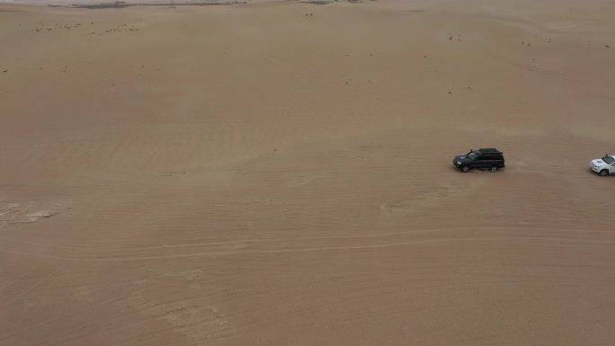 2K航拍新疆塔克拉玛干沙漠行车合集