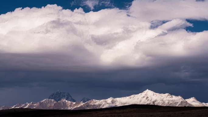 雅拉雪山延时摄影素材