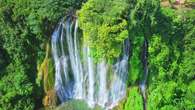 广西三叠岭瀑布彩虹大自然瀑布原生态风景