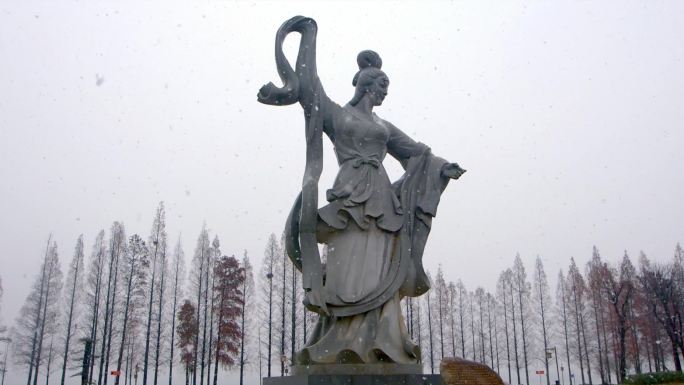 钟祥莫愁女莫愁湖下雪素材