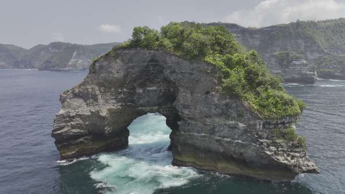 HDR印尼佩妮达岛航拍岛屿海岸线风光