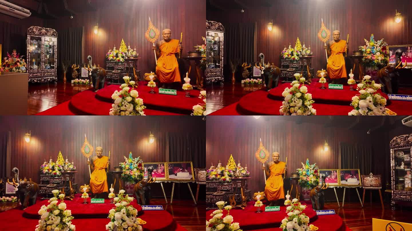 在查龙寺亭子里的龙phor Than Somdej Chao蜡像。