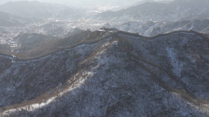 航拍长城雪景