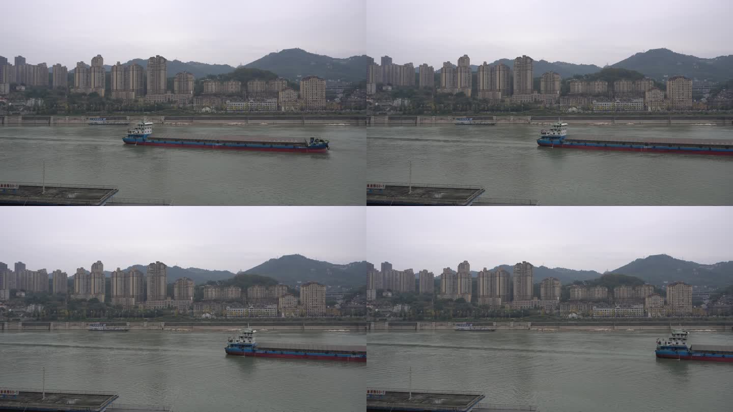 重庆长江中货船运行经过
