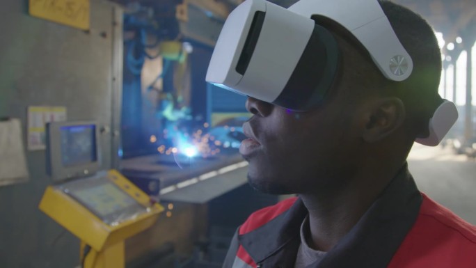 虚拟现实眼镜检测机械生产工程师