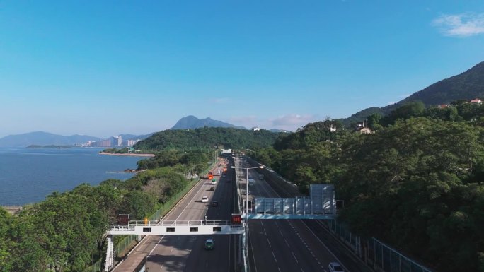 香港大埔区吐露港公路城市高架桥早晨交通情况