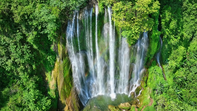广西三叠岭瀑布彩虹大自然瀑布原生态风景