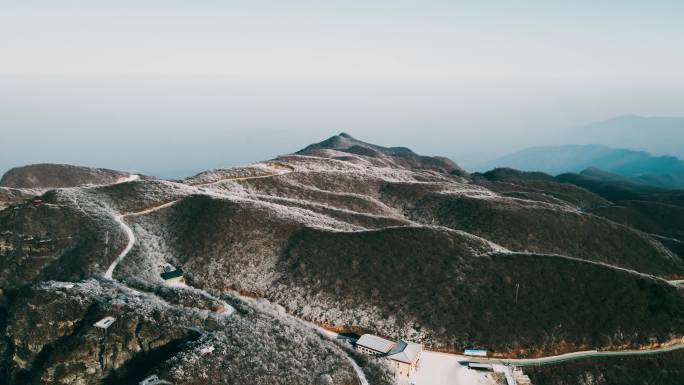 4K拍摄晴日汉中龙头山雪景