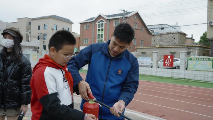 小学消防演习