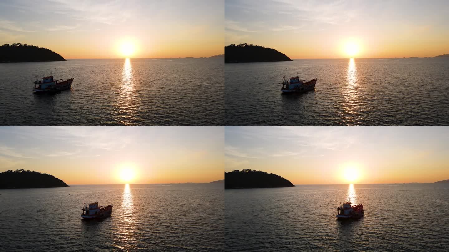鸟瞰大海和日落，泰国沙卡通里比岛