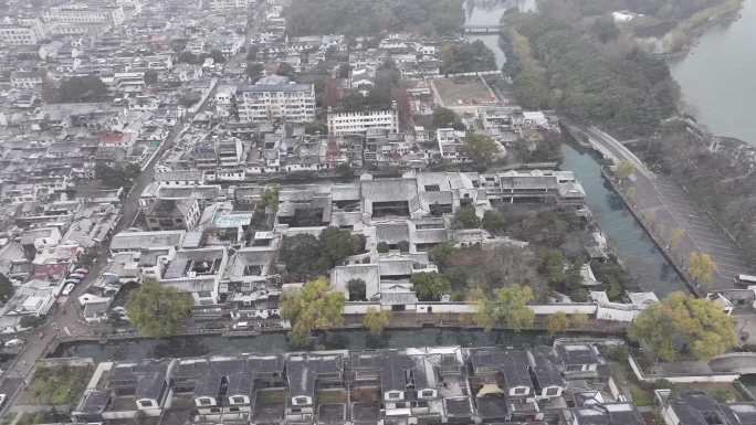 下雪天的藕园