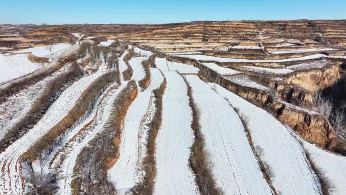 黄土高原冬天雪后梯田航拍