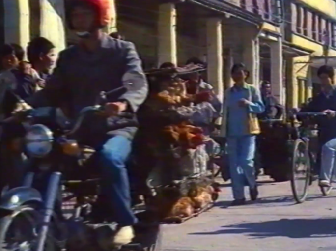 80年代农镇农村摩托化发展镜头 农村街景