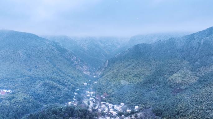 好汉坡山谷雪景航拍延时