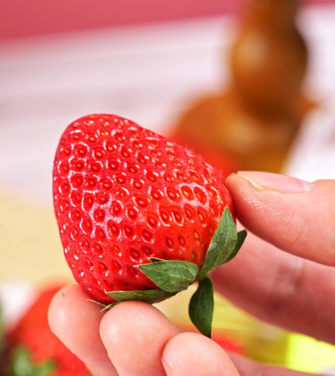 草莓  红颜草莓 草莓竖屏