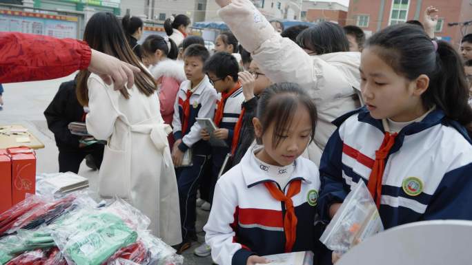 小学垃圾分类地推宣传