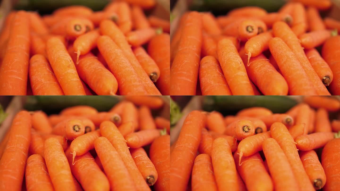 意大利当地市场上的新鲜胡萝卜