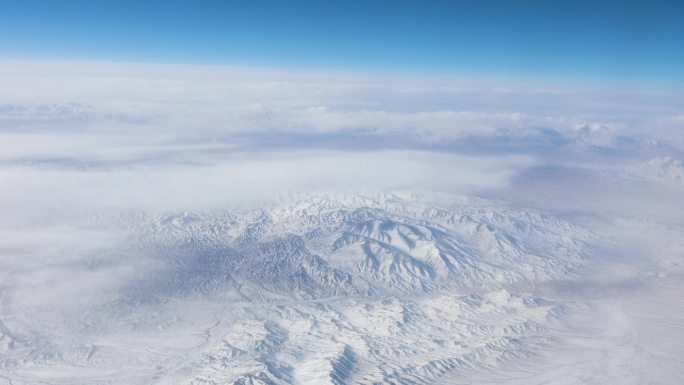 5000米高空震撼航拍雪山