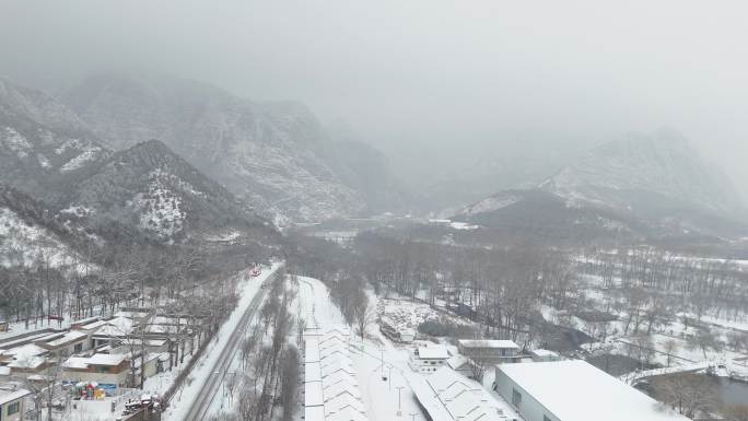 龙庆峡风景区雪景航拍视频1