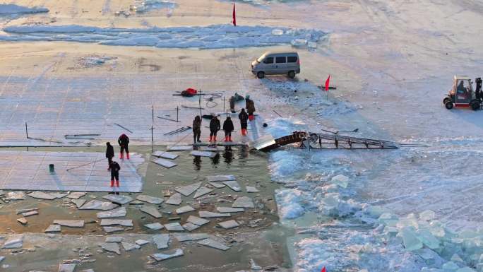 中国黑龙江哈尔滨冰雪大世界采冰全程合集