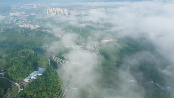 清晨 云雾缭绕 高速公路 高楼晨雾笼罩