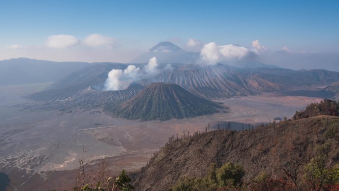 原创 印尼爪哇岛布罗莫火山延时航拍风光