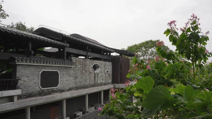 4K实拍，广州新文化馆仿古建筑长廊园林。
