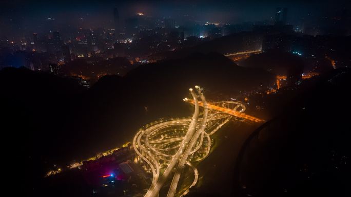 贵州贵阳黔春立交群山中的交通道路