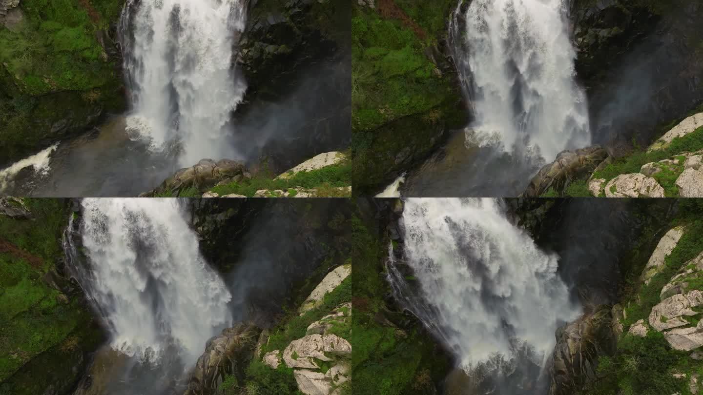 西班牙加利西亚Toxa河的瀑布。瀑布。无人机航拍