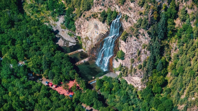 青海互助浪士当胡勒瀑布