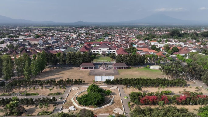 原创 印尼爪哇岛卢马姜城市广场航拍风光