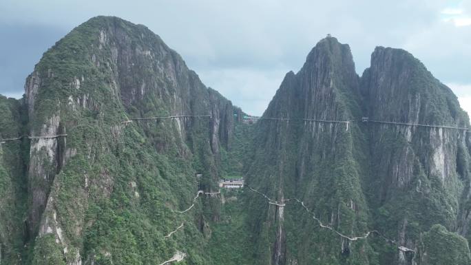 航拍郴州莽山五指峰风景区全景壮丽山峰美景