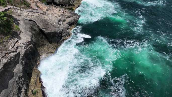 印度尼西亚巴厘岛佩尼达岛天使浴池自然景观