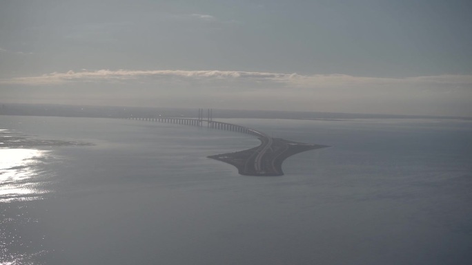 厄勒海峡大桥隧道。丹麦。瑞典。