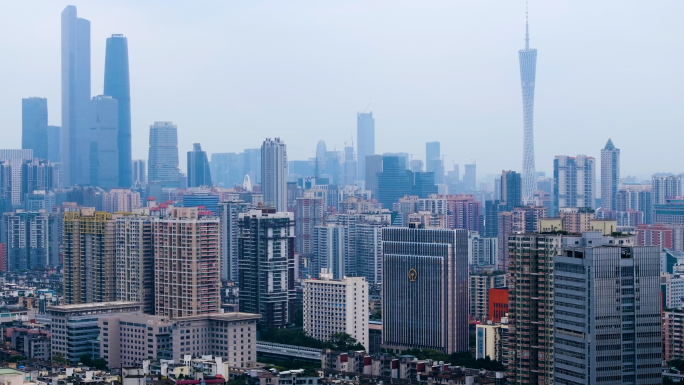 广铁集团  广州塔地标同框