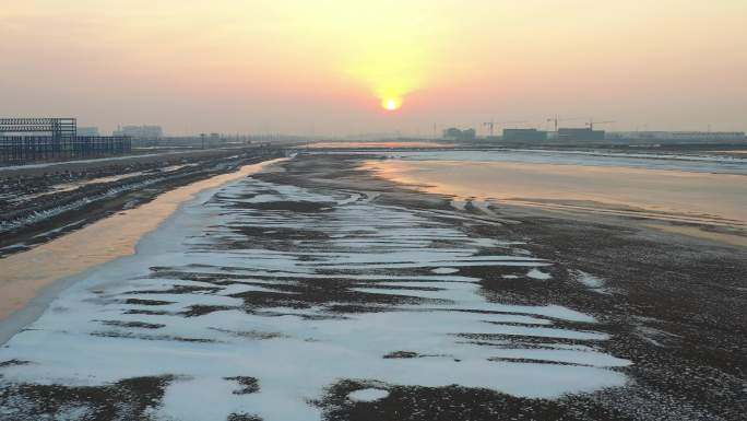 黄骅市航拍海边工业海边风景冬天